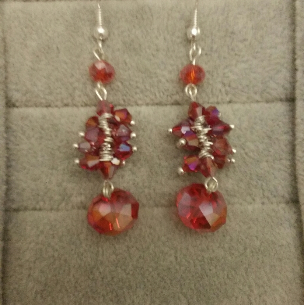 Beaded Earrings: Pink Crystal Iridescent Earrings - Picture 1 of 3